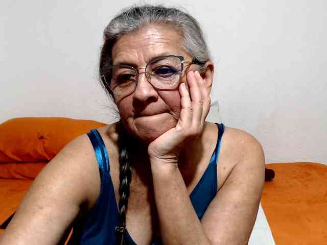 candy-mature webcam