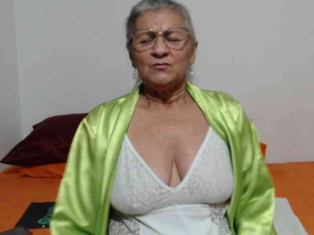candy-mature webcam