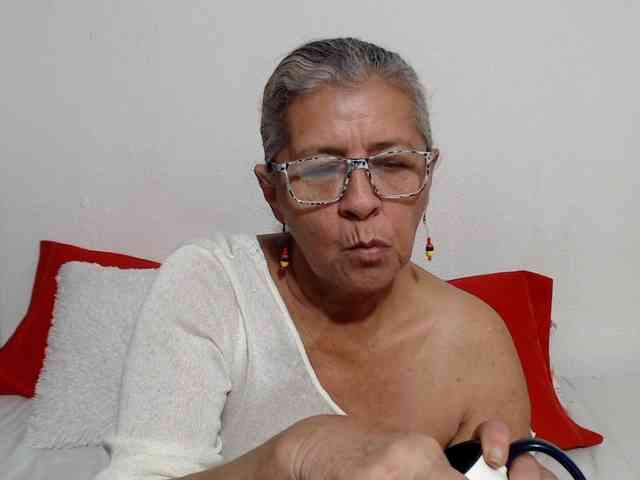 candy-mature webcam