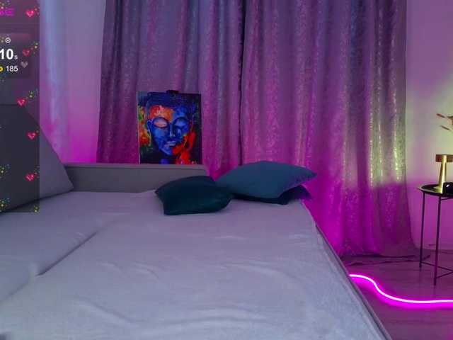 lovememoreamore live cam on BongaCams