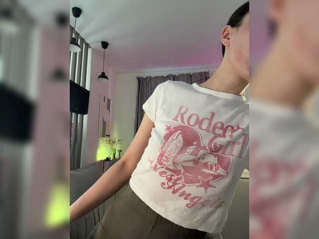 lovememoreamore live cam on BongaCams