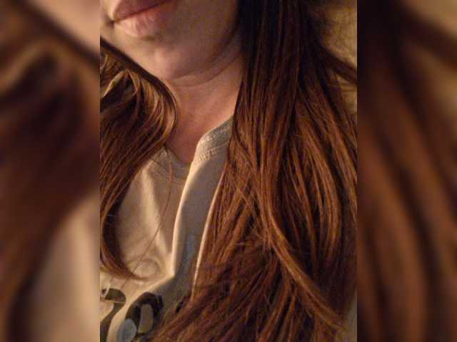 le modèle TenderBerry est en webcam porno dans un show sur le site bongacams, il possède les tags suivants: White/Caucasian,Redhead,Shaved