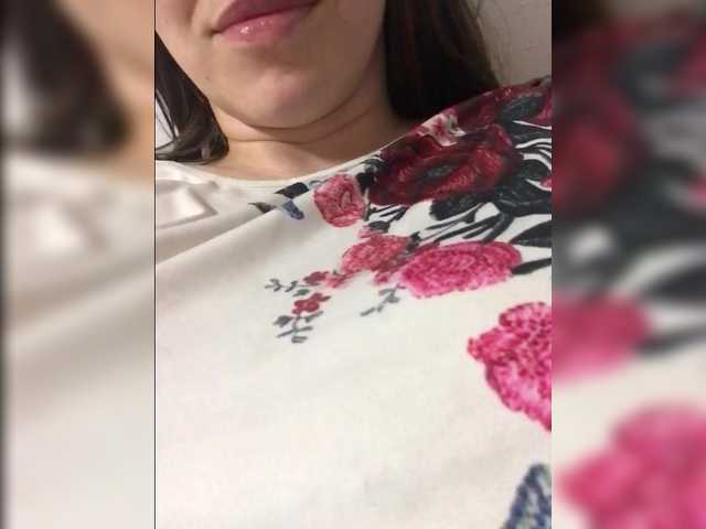 TenderBerry's BongaCams show and profile