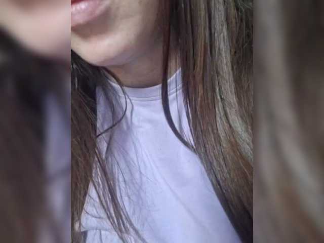 TenderBerry, live now on BongaCams