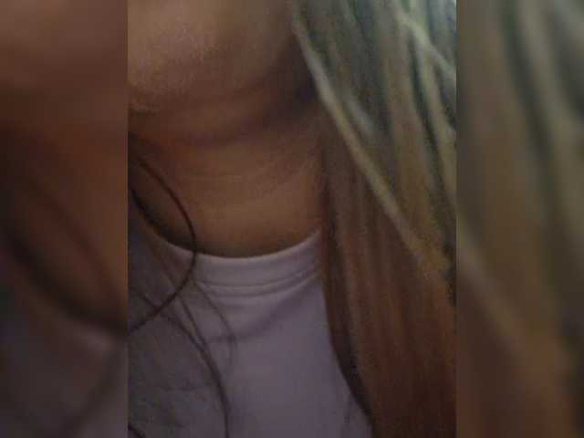 TenderBerry, live now on BongaCams
