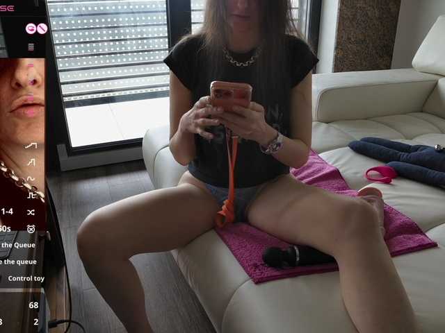 lolietta333's BongaCams show and profile