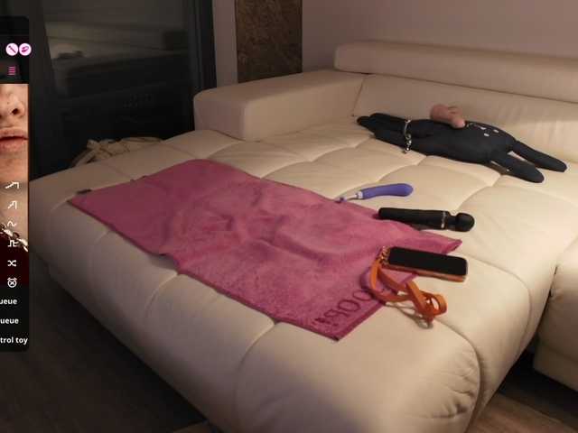 lolietta333 live cam on BongaCams