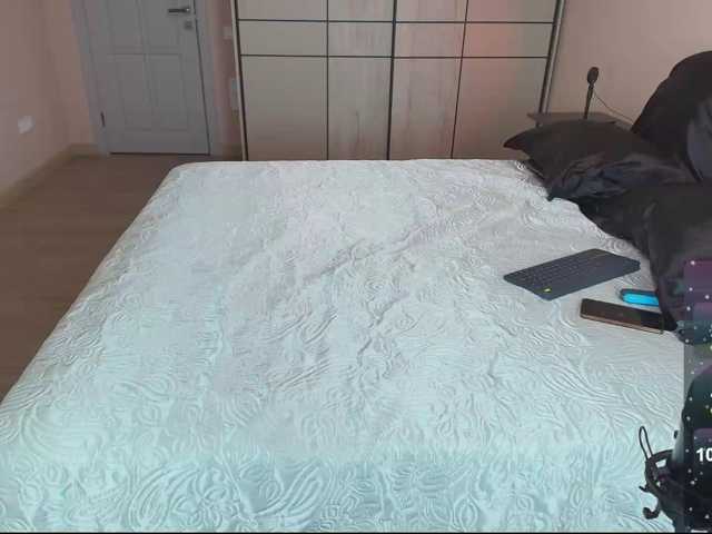 Maya Zabava live cam