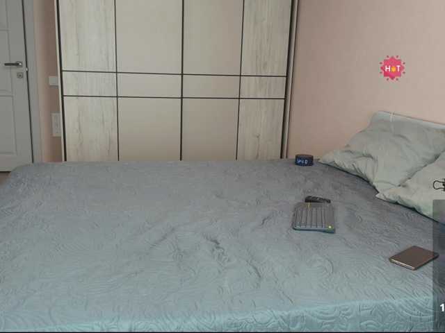 Maya_zabava live cam preview