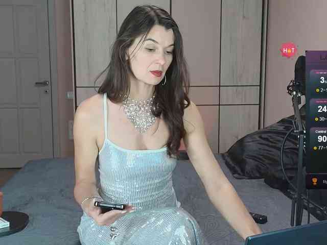 Maya_zabava webcam
