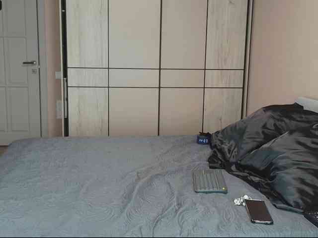 Maya_zabava webcam
