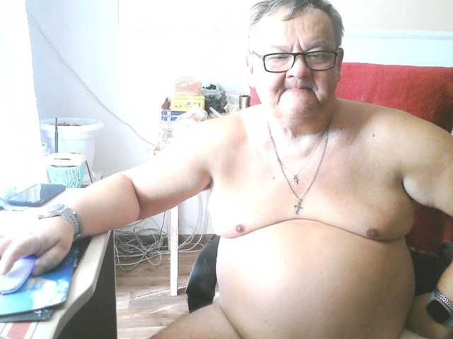 leo2008842