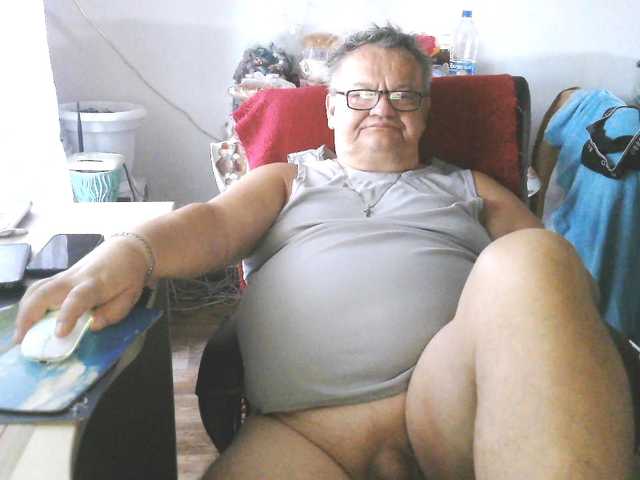 leo2008842