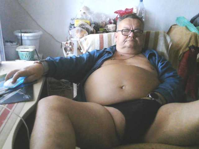 leo2008842