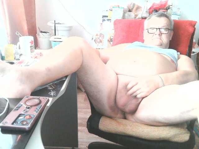 Leo2008842