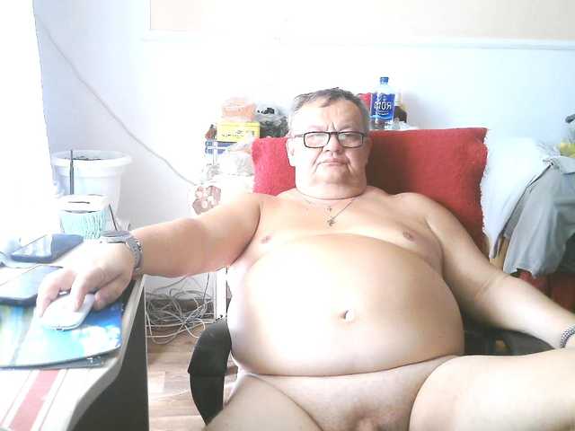 leo2008842