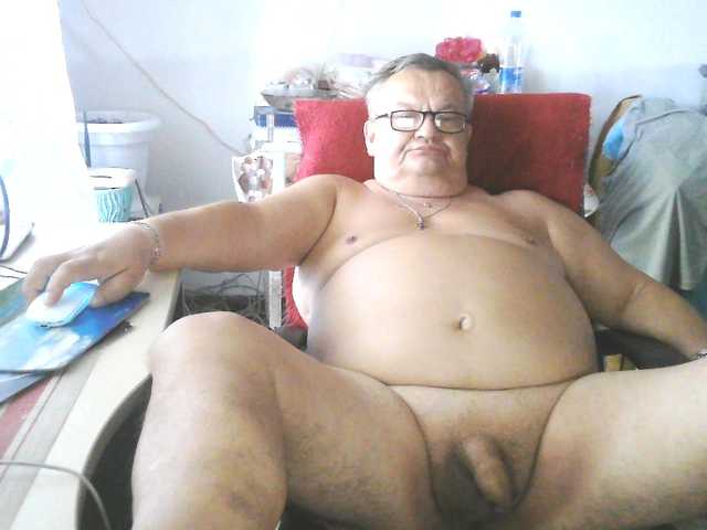 leo2008842