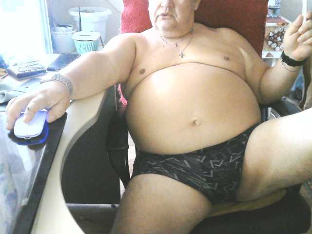 leo2008842