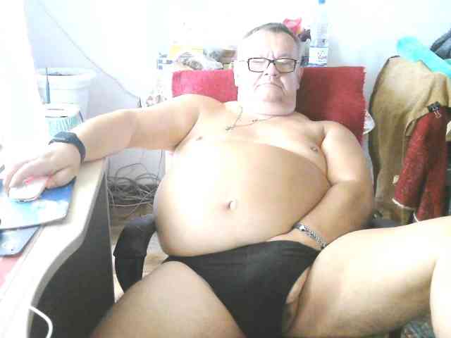 leo2008842