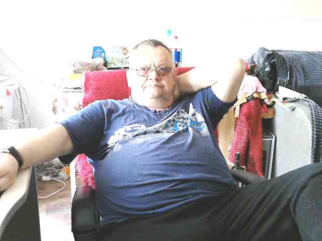 leo2008842