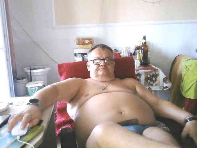 leo2008842