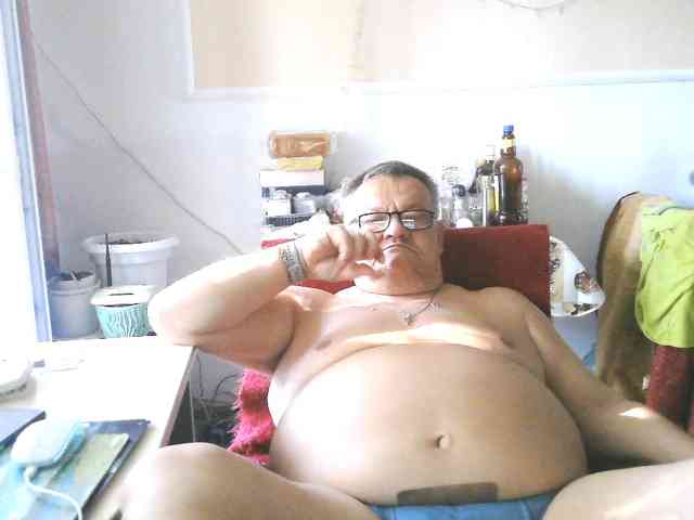 leo2008842