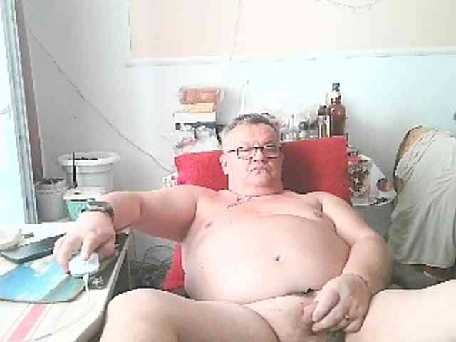 leo2008842