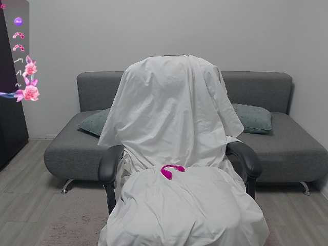 EllaSwan live webcam show