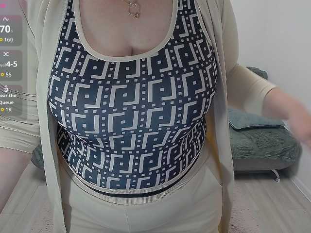 EllaSwan