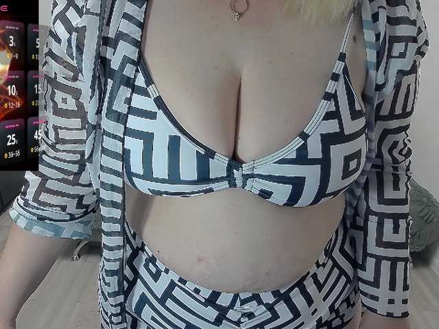 EllaSwan live cam on BongaCams