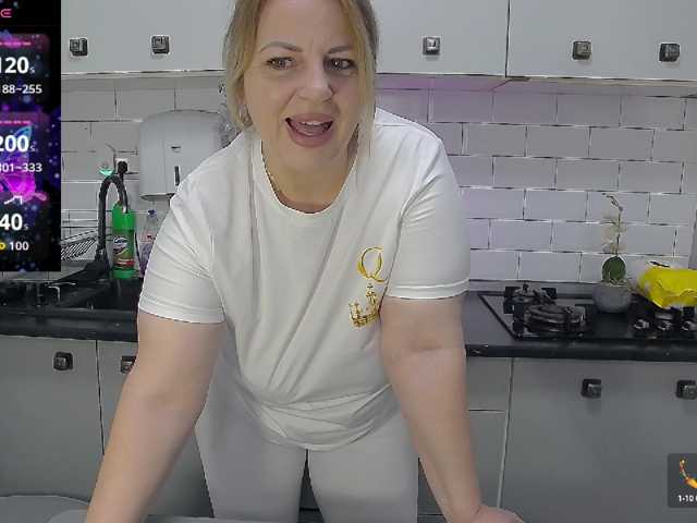 EllaSwan live cam preview