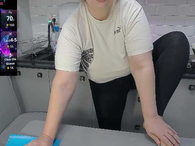EllaSwan live cam preview