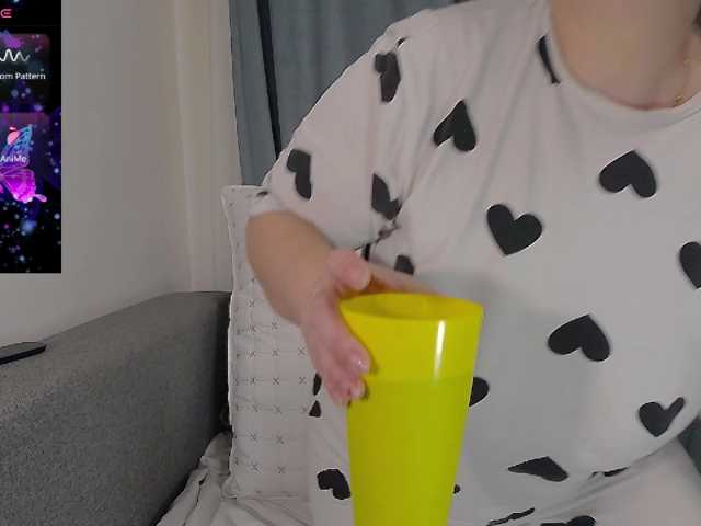 EllaSwan live cam preview