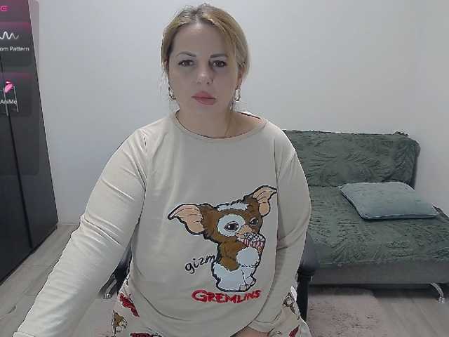 EllaSwan live cam on BongaCams