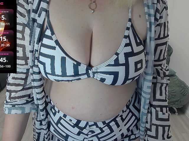 EllaSwan live cam on BongaCams