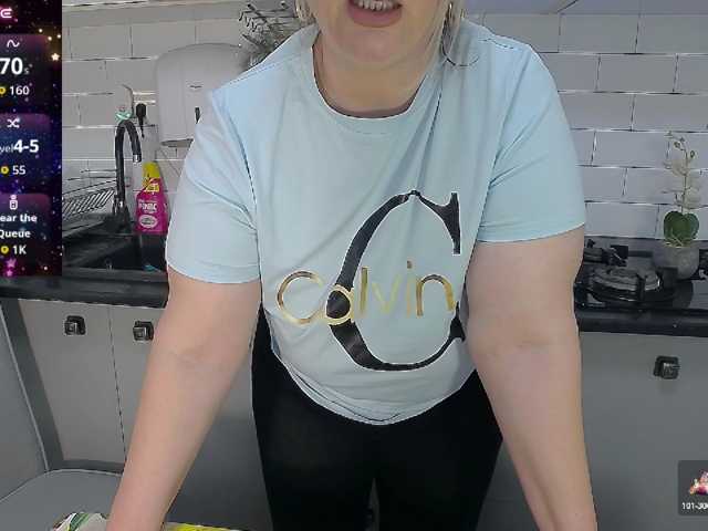 EllaSwan live cam on BongaCams