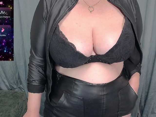 EllaSwan live cam on BongaCams