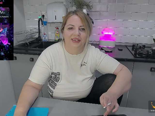 EllaSwan live cam preview