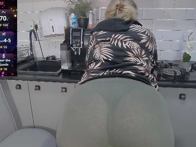 EllaSwan live cam on BongaCams