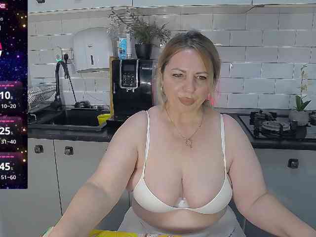 EllaSwan EllaSwan
