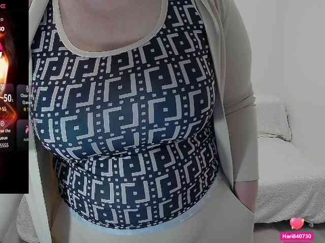 EllaSwan webcam