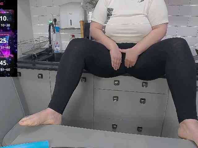 EllaSwan webcam