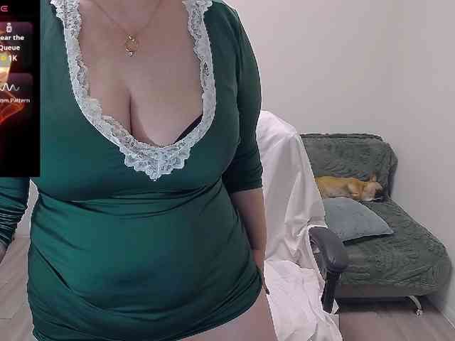 EllaSwan webcam