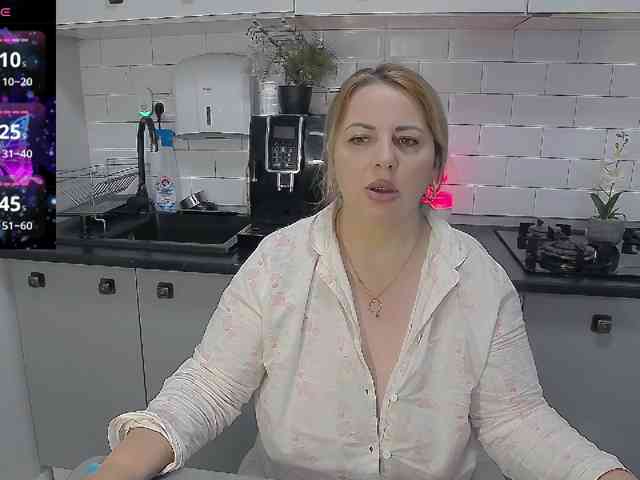 EllaSwan