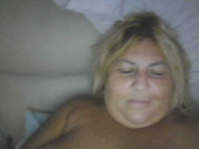sexydeby, en directo ahora en BongaCams