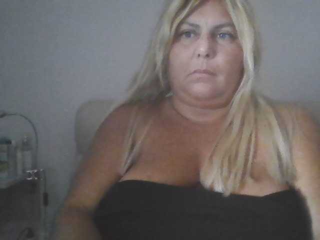sexydeby, live now on BongaCams