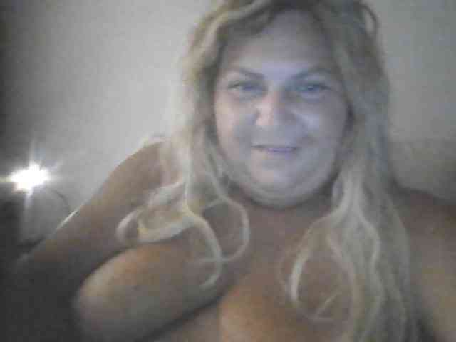 sexydeby webcam