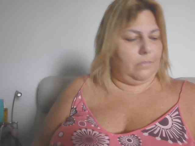 sexydeby webcam