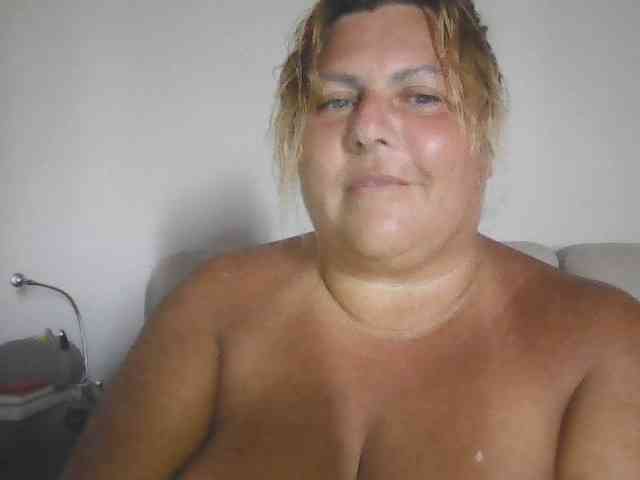 sexydeby webcam