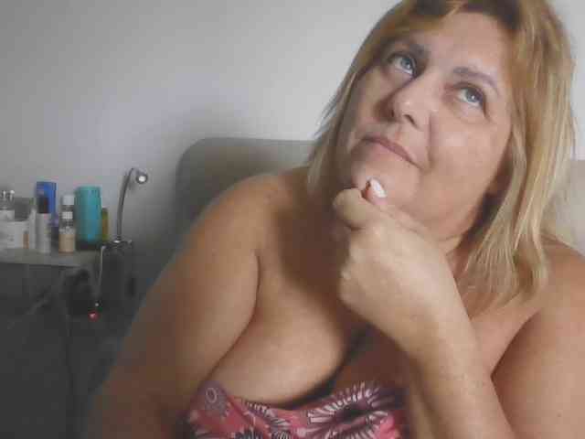 sexydeby webcam